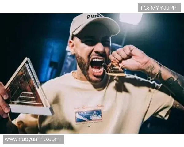 足球曹丕:从绿茵场到电竞世界的传奇之路与影响力探讨